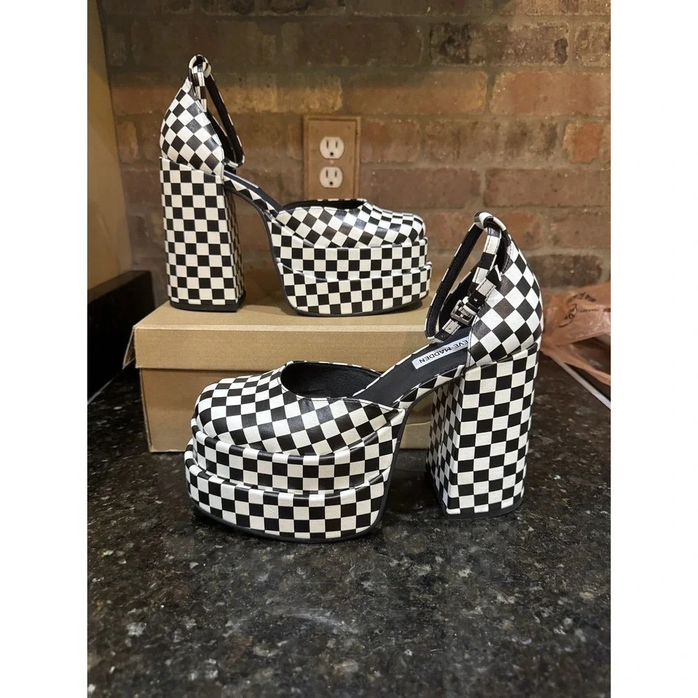 The Steve Madden Charlize Platform Pump in black and white Checkered Size 8.5